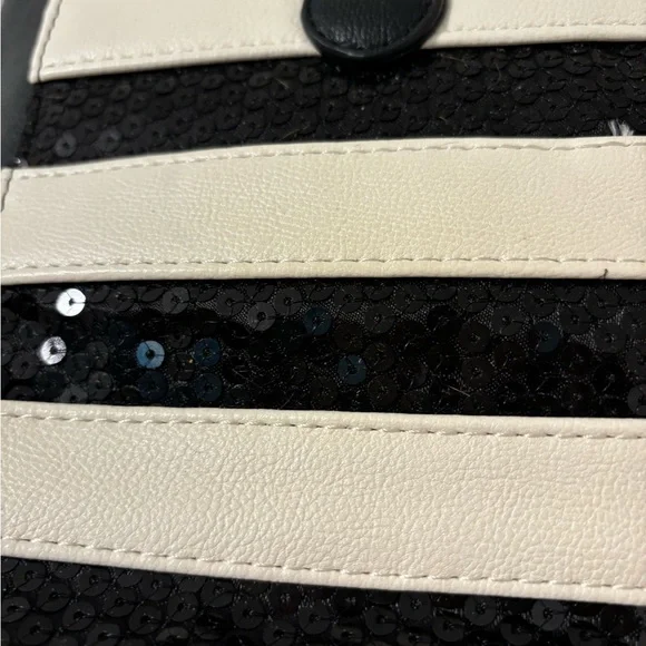 Betsey Johnson Striped Bag with Sequins Medium Sz. New‎ Condition. - Picture 3 of 13